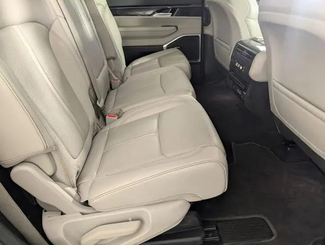 2024 Jeep Wagoneer Series I 4x2