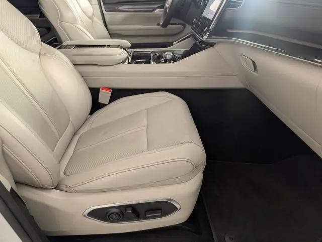 2024 Jeep Wagoneer Series I 4x2