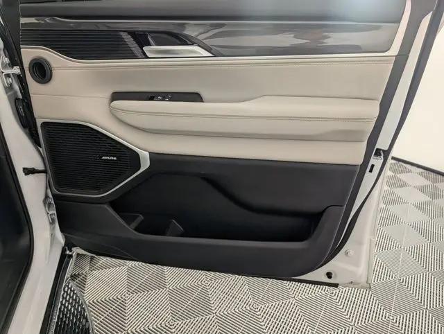 2024 Jeep Wagoneer Series I 4x2