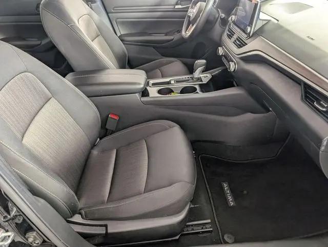 2024 Nissan Altima SV FWD