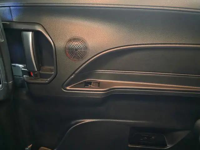 2025 Toyota Sienna Platinum