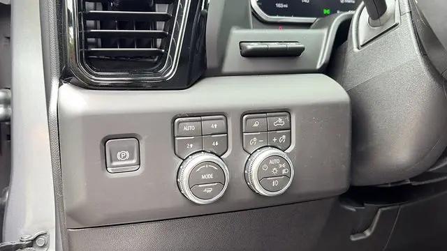 2026 GMC Sierra 2500HD Crew Cab, Standard Bed, AT4, 4WD