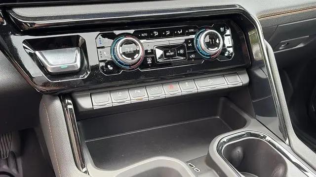 2026 GMC Sierra 2500HD Crew Cab, Standard Bed, AT4, 4WD