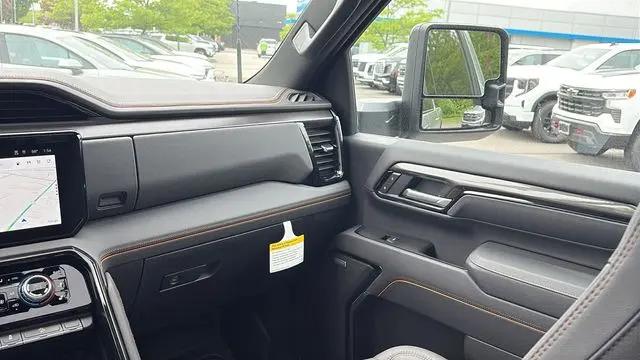 2026 GMC Sierra 2500HD Crew Cab, Standard Bed, AT4, 4WD