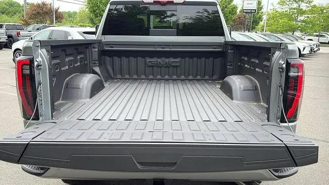 2026 GMC Sierra 2500HD Crew Cab, Standard Bed, AT4, 4WD