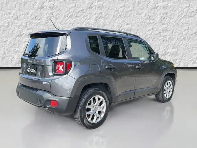 2017 Jeep Renegade Latitude FWD