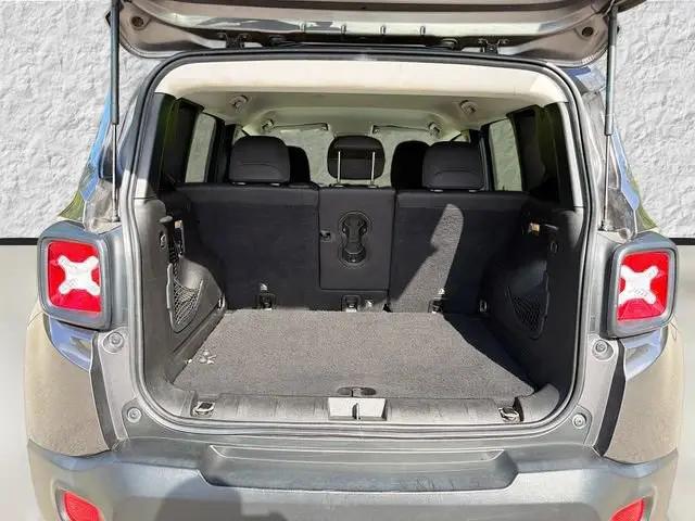 2017 Jeep Renegade Latitude FWD