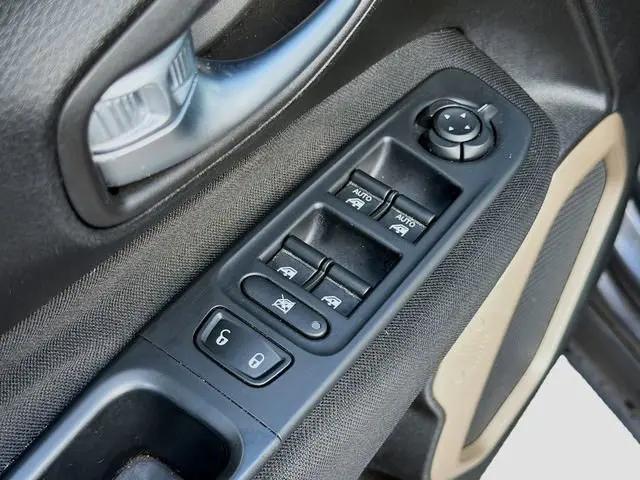 2017 Jeep Renegade Latitude FWD