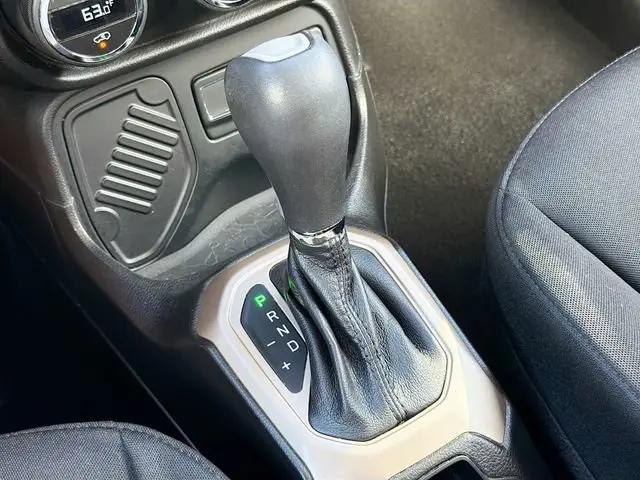 2017 Jeep Renegade Latitude FWD