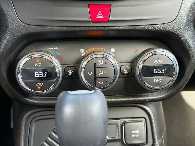 2017 Jeep Renegade Latitude FWD