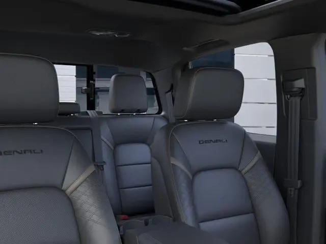 2026 GMC Canyon Denali, 4WD