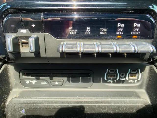 2019 Ram 2500 Laramie Crew Cab 4x4 6'4" Box