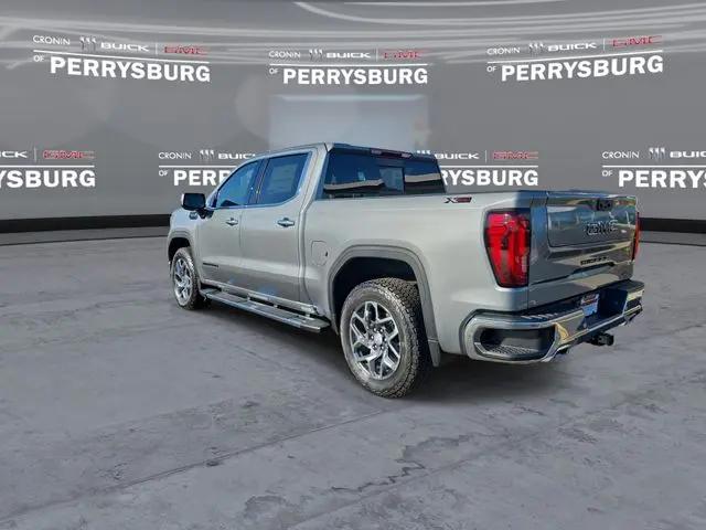 2026 GMC Sierra 1500 Crew Cab, Short Bed, SLT, 4WD