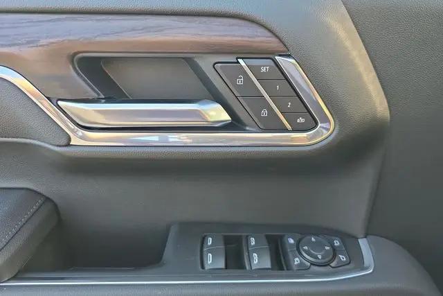 2026 GMC Sierra 1500 Crew Cab, Short Bed, SLT, 4WD