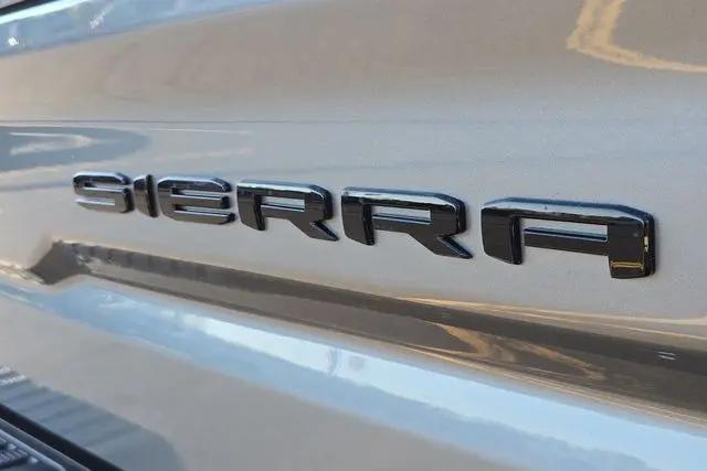 2026 GMC Sierra 1500 Crew Cab, Short Bed, SLT, 4WD