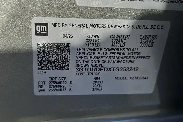 2026 GMC Sierra 1500 Crew Cab, Short Bed, SLT, 4WD