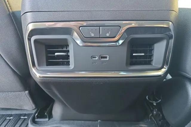 2026 GMC Sierra 1500 Crew Cab, Short Bed, SLT, 4WD