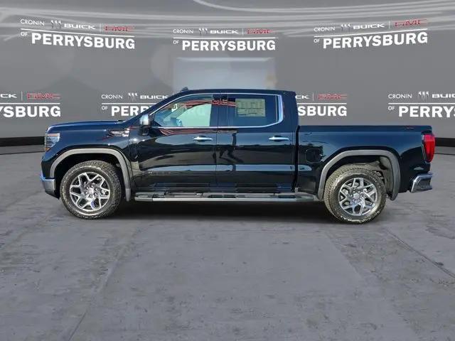 2026 GMC Sierra 1500 Crew Cab, Short Bed, SLT, 4WD
