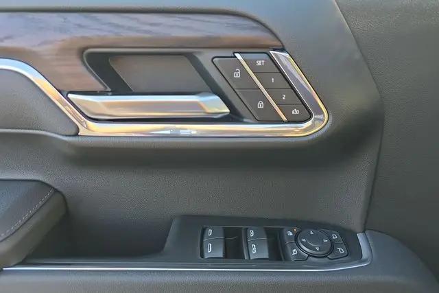 2026 GMC Sierra 1500 Crew Cab, Short Bed, SLT, 4WD