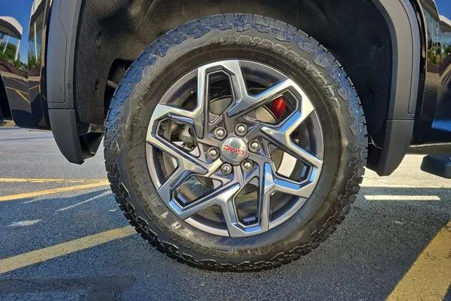 2026 GMC Sierra 1500 Crew Cab, Short Bed, SLT, 4WD