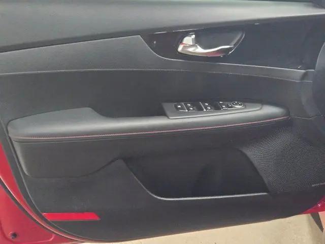 2023 Kia Forte GT Manual