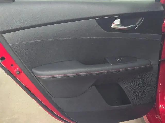 2023 Kia Forte GT Manual