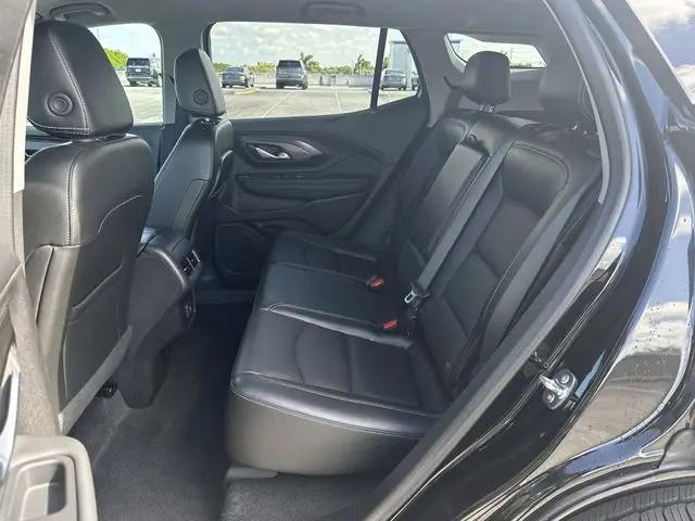 2024 GMC Terrain AWD SLT