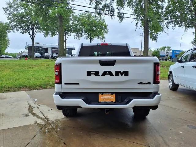 2025 Ram 1500 Big Horn Crew Cab 4x4 5'7" Box