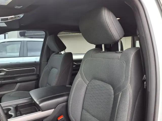 2025 Ram 1500 Big Horn Crew Cab 4x4 5'7" Box