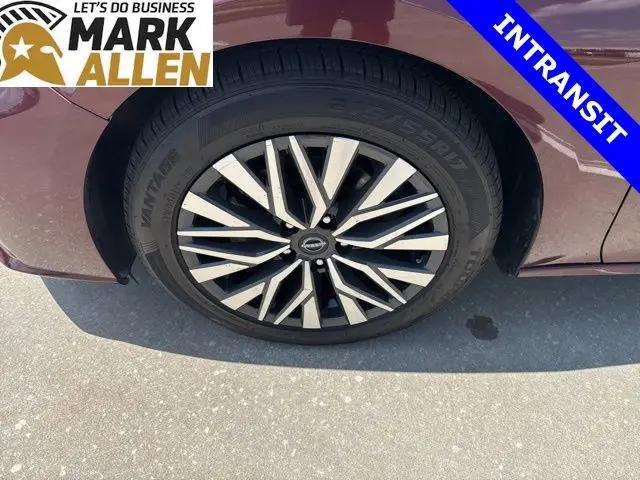 2025 Nissan Altima SV FWD