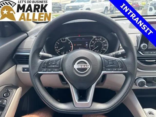 2025 Nissan Altima SV FWD