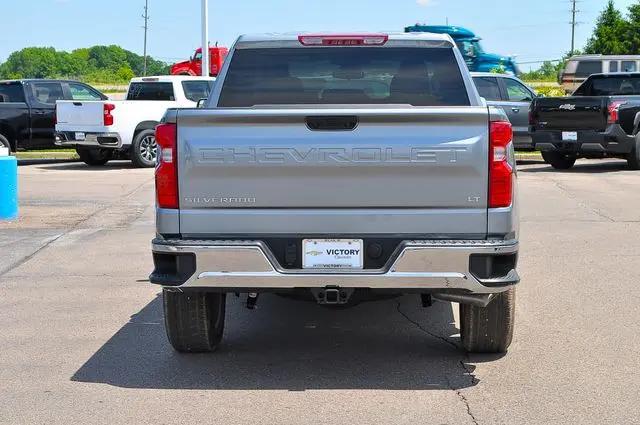 2026 Chevrolet Silverado 1500 4WD Crew Cab Short Bed LT with 2FL