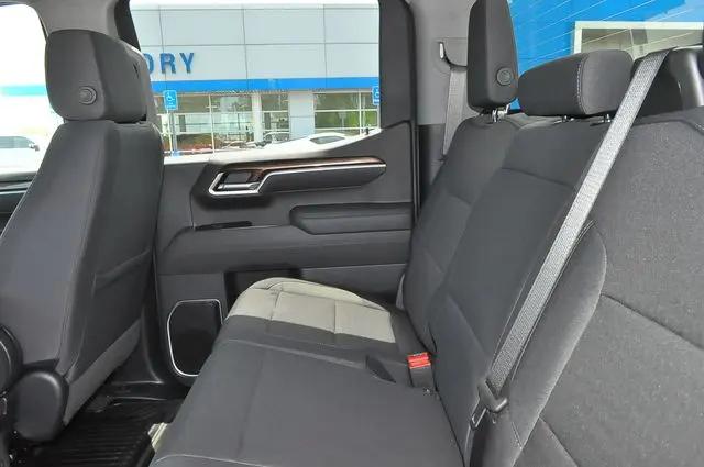 2026 Chevrolet Silverado 1500 4WD Crew Cab Short Bed LT with 2FL