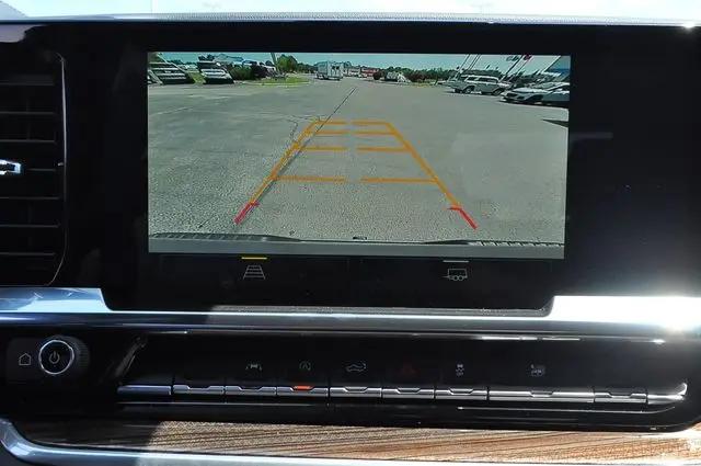 2026 Chevrolet Silverado 1500 4WD Crew Cab Short Bed LT with 2FL