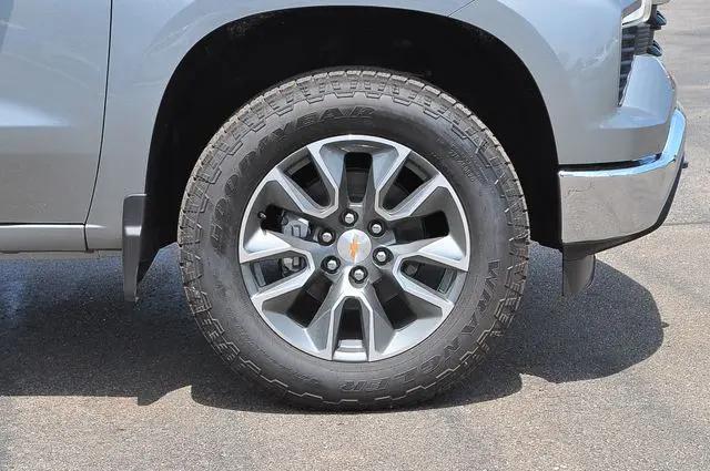 2026 Chevrolet Silverado 1500 4WD Crew Cab Short Bed LT with 2FL