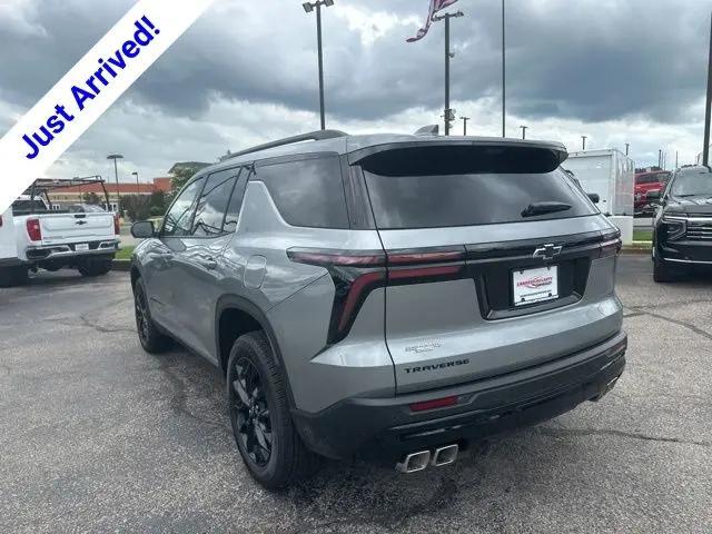 2026 Chevrolet Traverse FWD LT