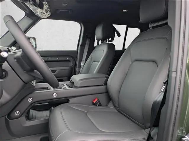 2026 Land Rover Defender P400 X-Dynamic SE