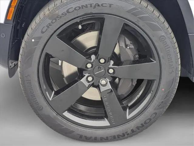 2026 Land Rover Defender P400 X-Dynamic SE