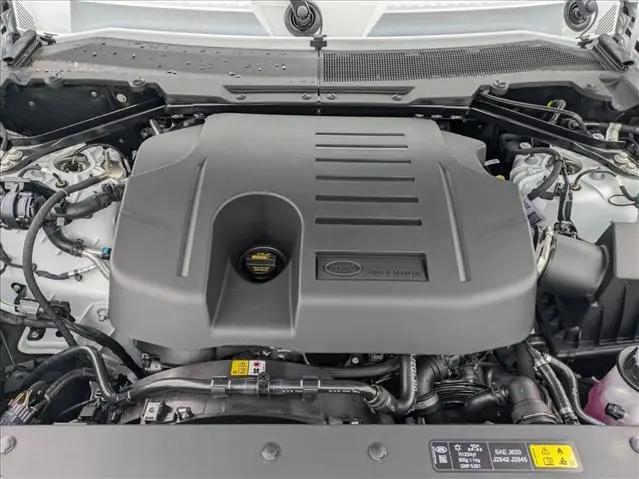 2026 Land Rover Defender P400 X-Dynamic SE