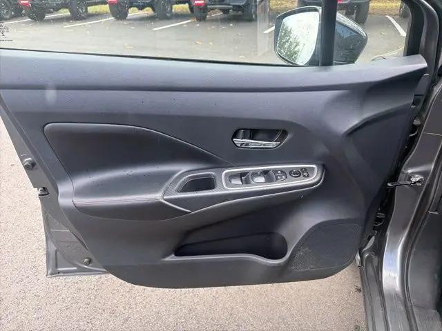 2024 Nissan Versa 1.6 SR