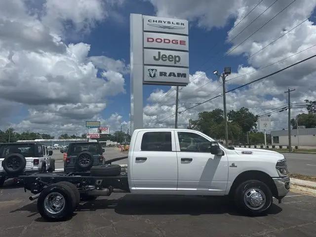 2026 Ram 3500 Tradesman/Big Horn