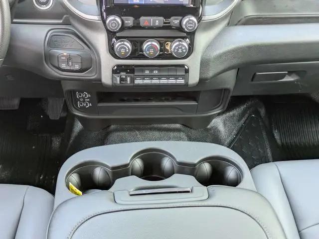 2026 Ram 3500 Tradesman/Big Horn