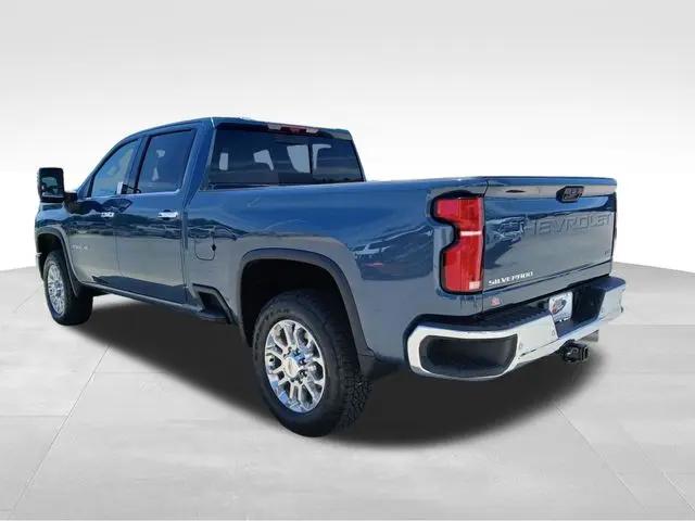 2025 Chevrolet Silverado 2500HD 4WD Crew Cab Standard Bed LTZ