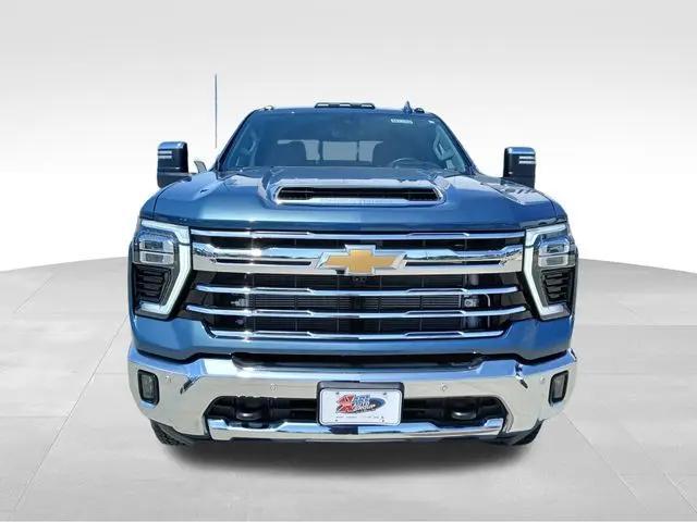 2025 Chevrolet Silverado 2500HD 4WD Crew Cab Standard Bed LTZ
