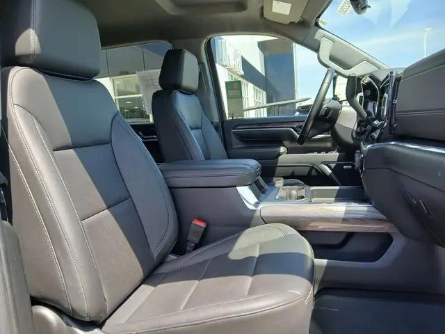 2025 Chevrolet Silverado 2500HD 4WD Crew Cab Standard Bed LTZ