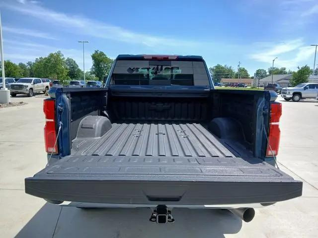 2025 Chevrolet Silverado 2500HD 4WD Crew Cab Standard Bed LTZ