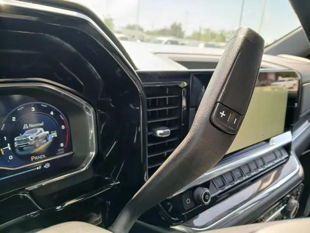 2025 Chevrolet Silverado 2500HD 4WD Crew Cab Standard Bed LTZ