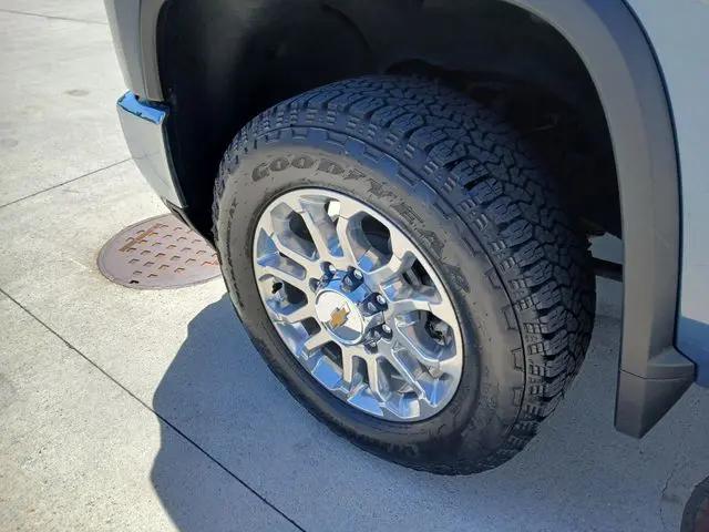 2025 Chevrolet Silverado 2500HD 4WD Crew Cab Standard Bed LTZ
