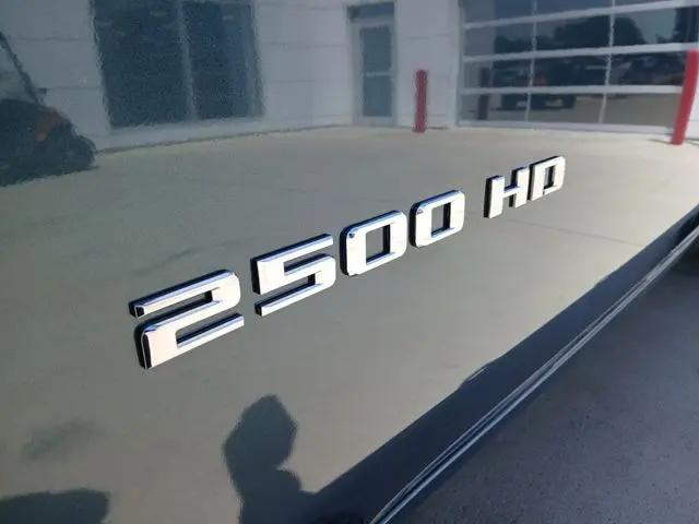 2025 Chevrolet Silverado 2500HD 4WD Crew Cab Standard Bed LTZ