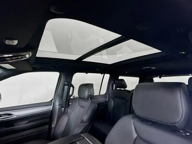 2026 Jeep Grand Wagoneer Limited Reserve 4x4